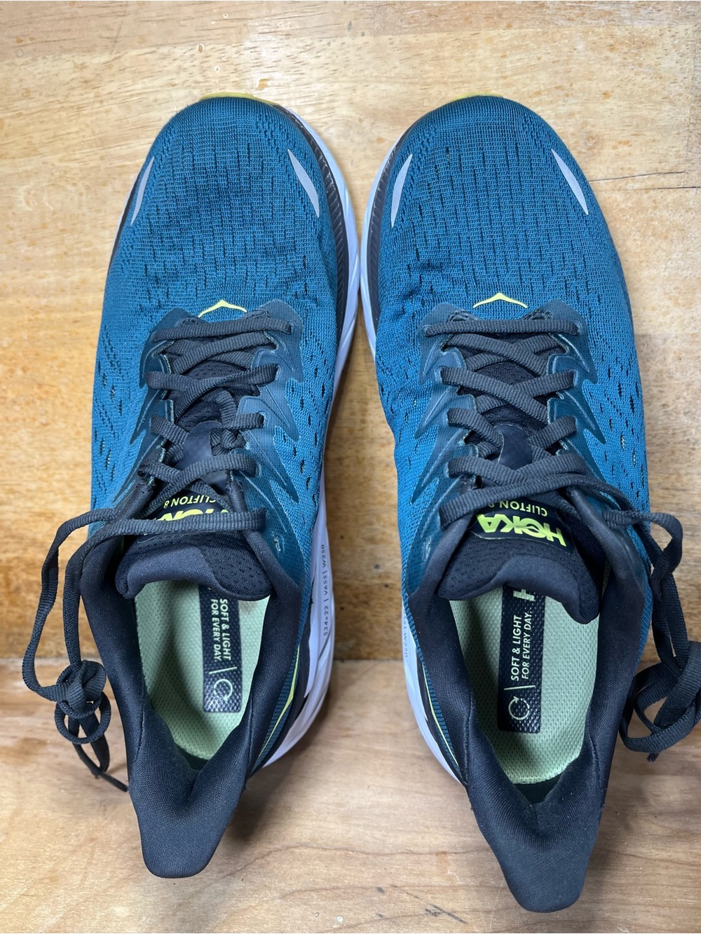 Hoka One One Clifton 8 Mens Size 8 Wide Running Shoes Sneakers Blue Coral - Picture 7 of 12